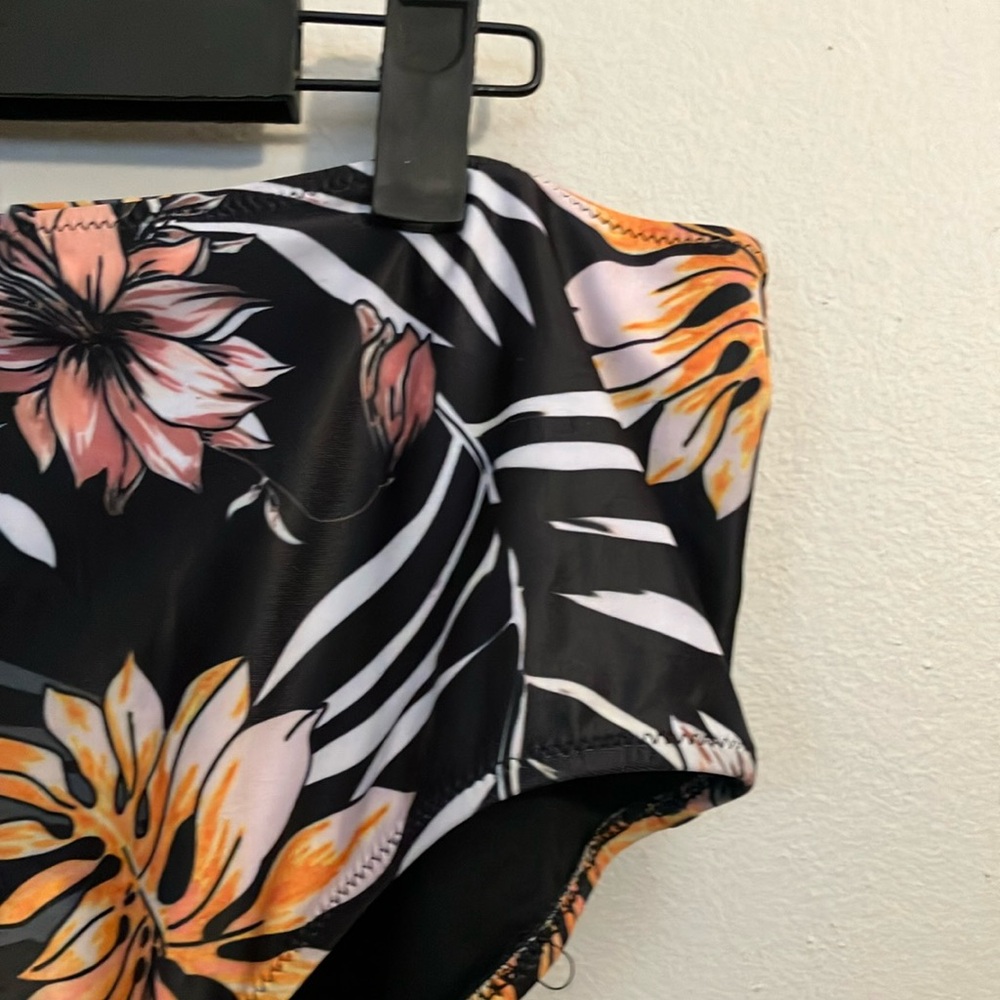 Floral High-Waisted Bikini Bottom - Picture 2 of 4